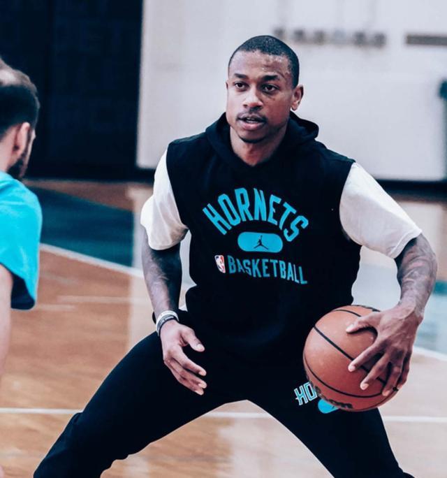 队友保持友 队友保持友