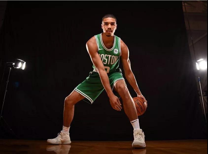 无疑充满悬 无疑充满悬